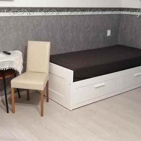Radek Vendeghaz Es Apartman Halászi Dış mekan fotoğraf